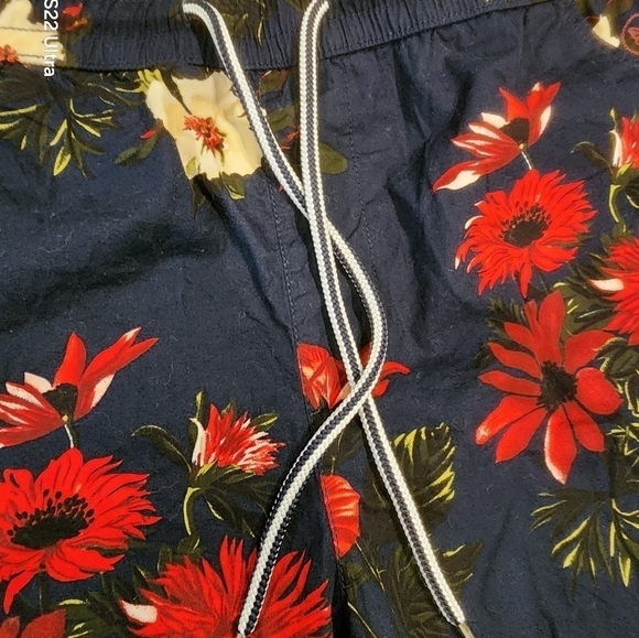 Floral Aloha Hawaiian Shorts - Picture 5 of 7